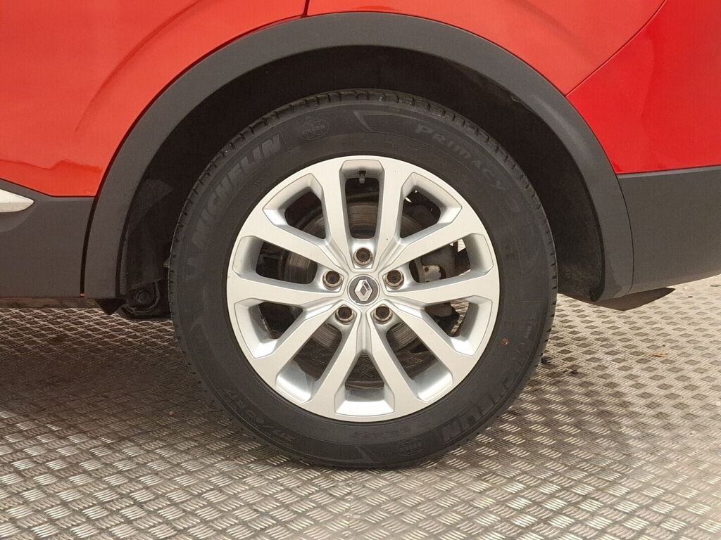 Renault Kadjar 2018 Punainen