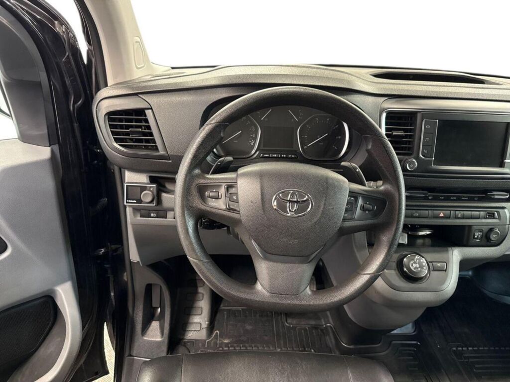 Toyota Proace 2018 Musta