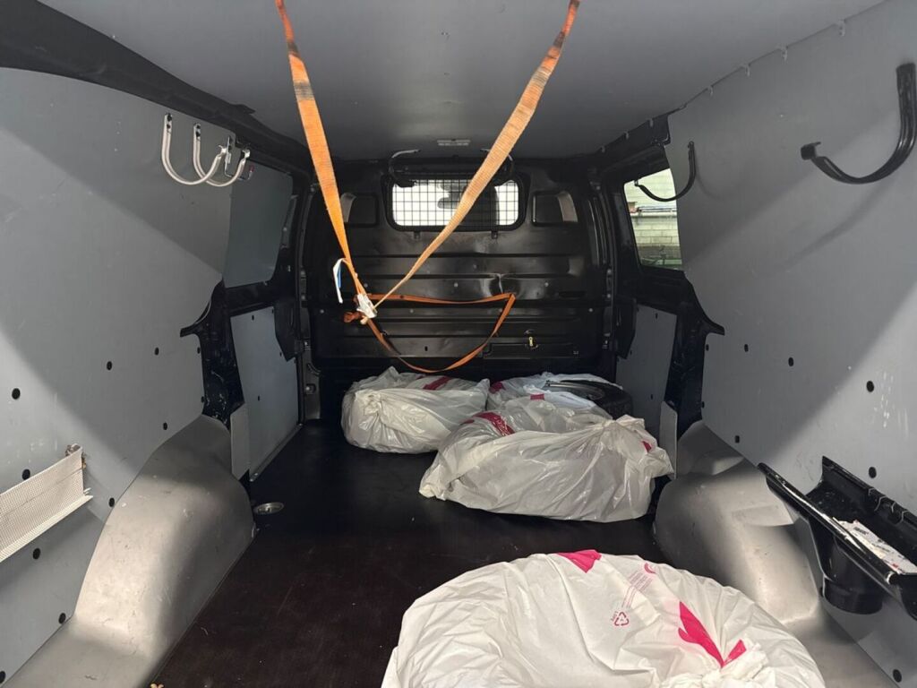 Toyota Proace 2018 Musta