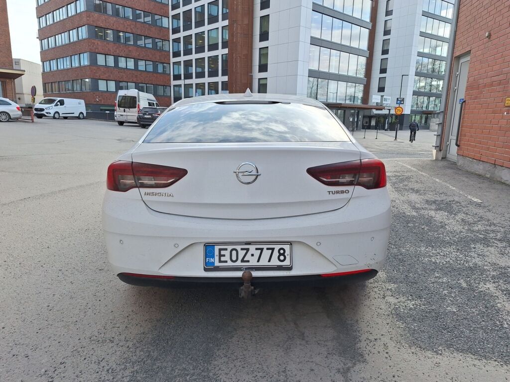 Opel Insignia 2018 Valkoinen