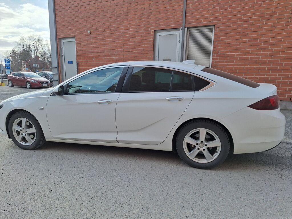 Opel Insignia 2018 Valkoinen