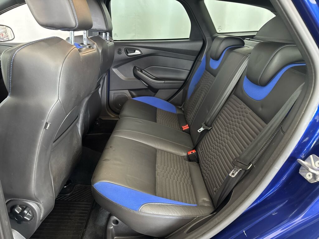 Ford Focus 2017 Sininen