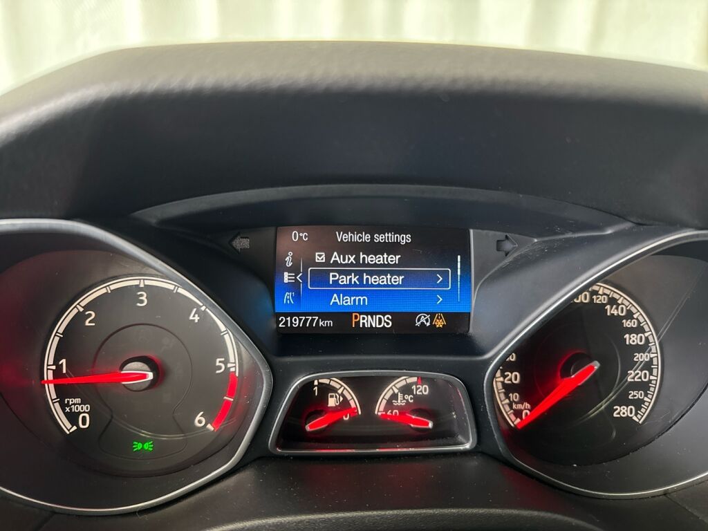 Ford Focus 2017 Sininen