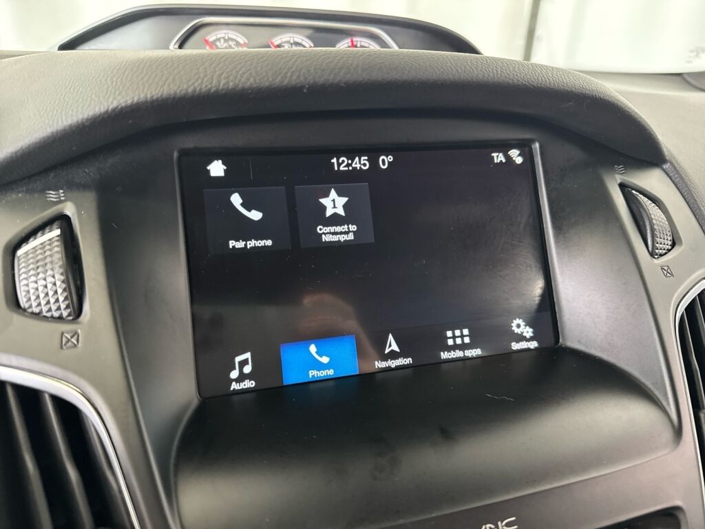 Ford Focus 2017 Sininen