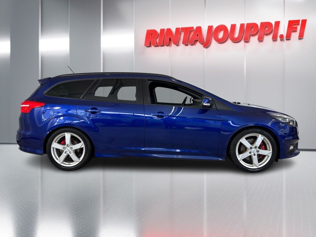 Ford Focus 2017 Sininen