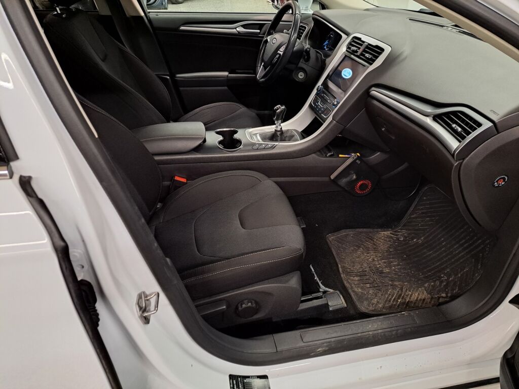 Ford Mondeo 2018 Valkoinen