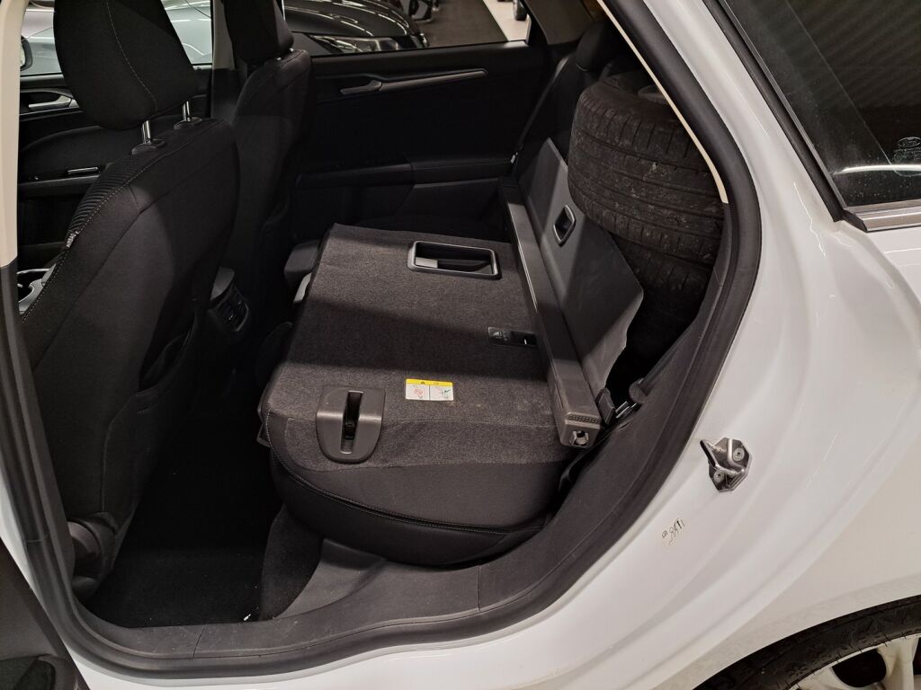 Ford Mondeo 2018 Valkoinen