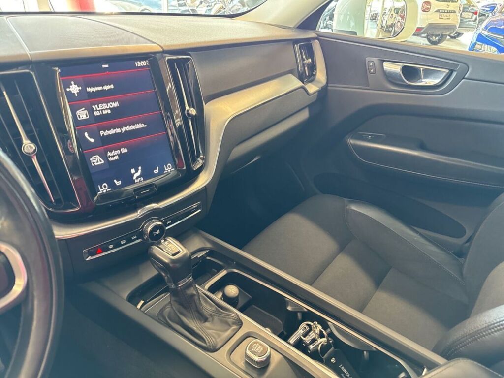 Volvo XC60 2018 Valkoinen
