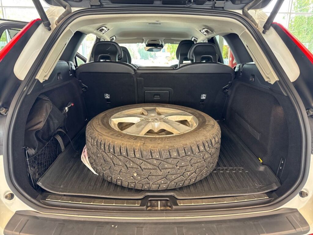 Volvo XC60 2018 Valkoinen
