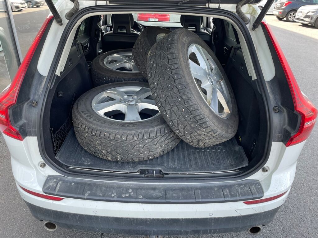 Volvo XC60 2018 Valkoinen