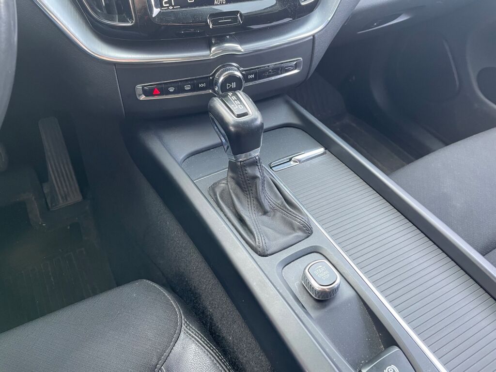 Volvo XC60 2018 Valkoinen