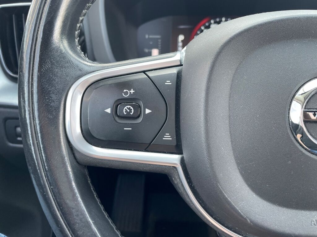 Volvo XC60 2018 Valkoinen