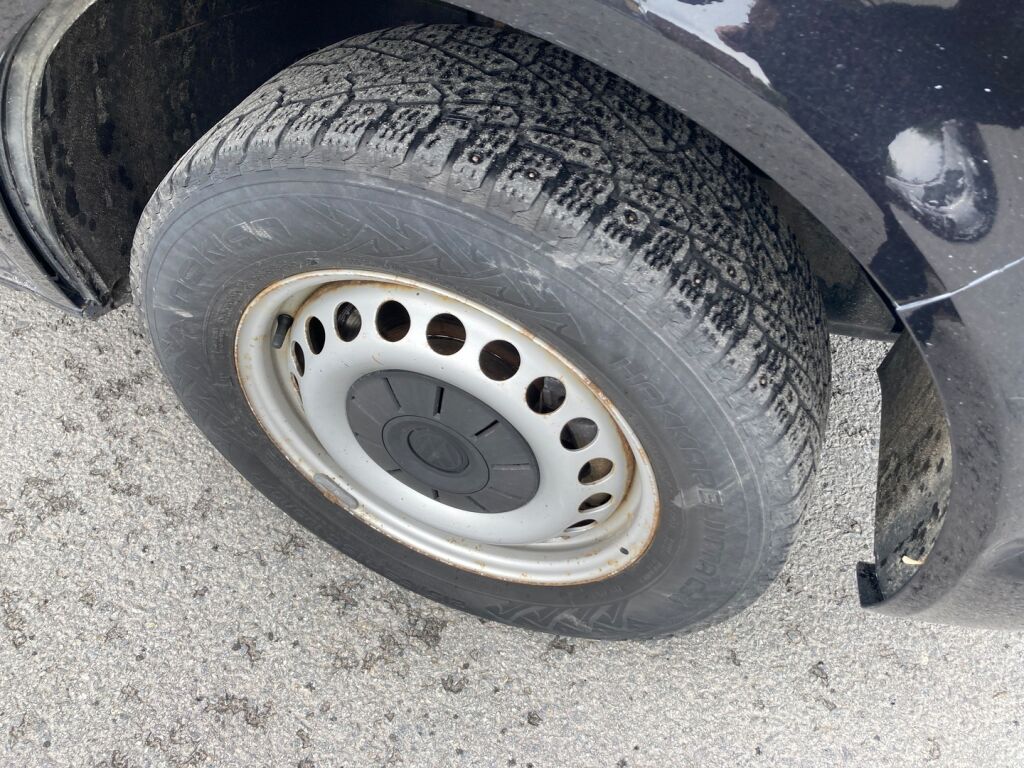 Volkswagen Transporter 2018 Musta