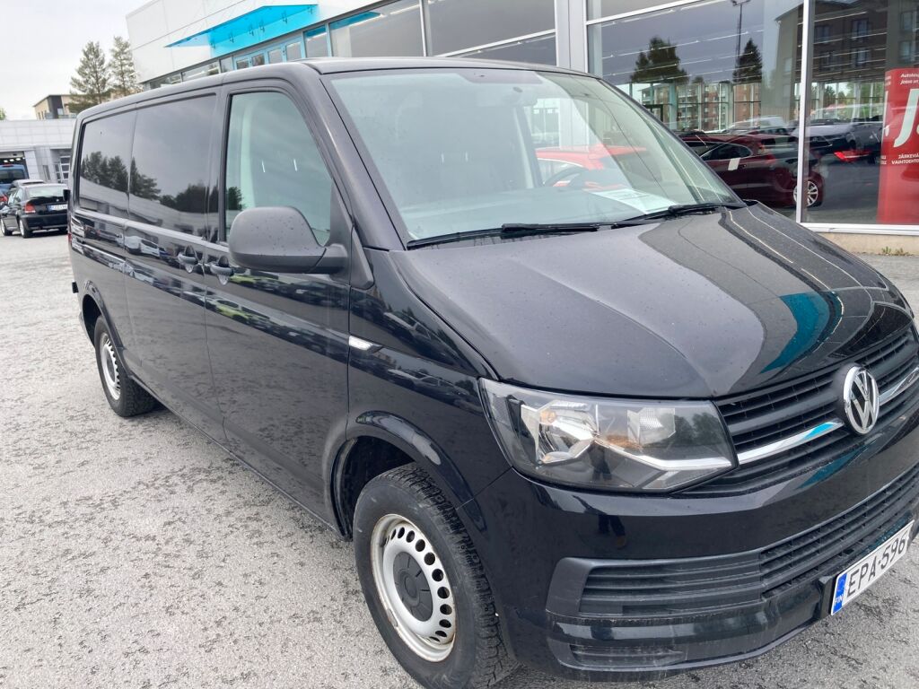 Volkswagen Transporter 2018 Musta