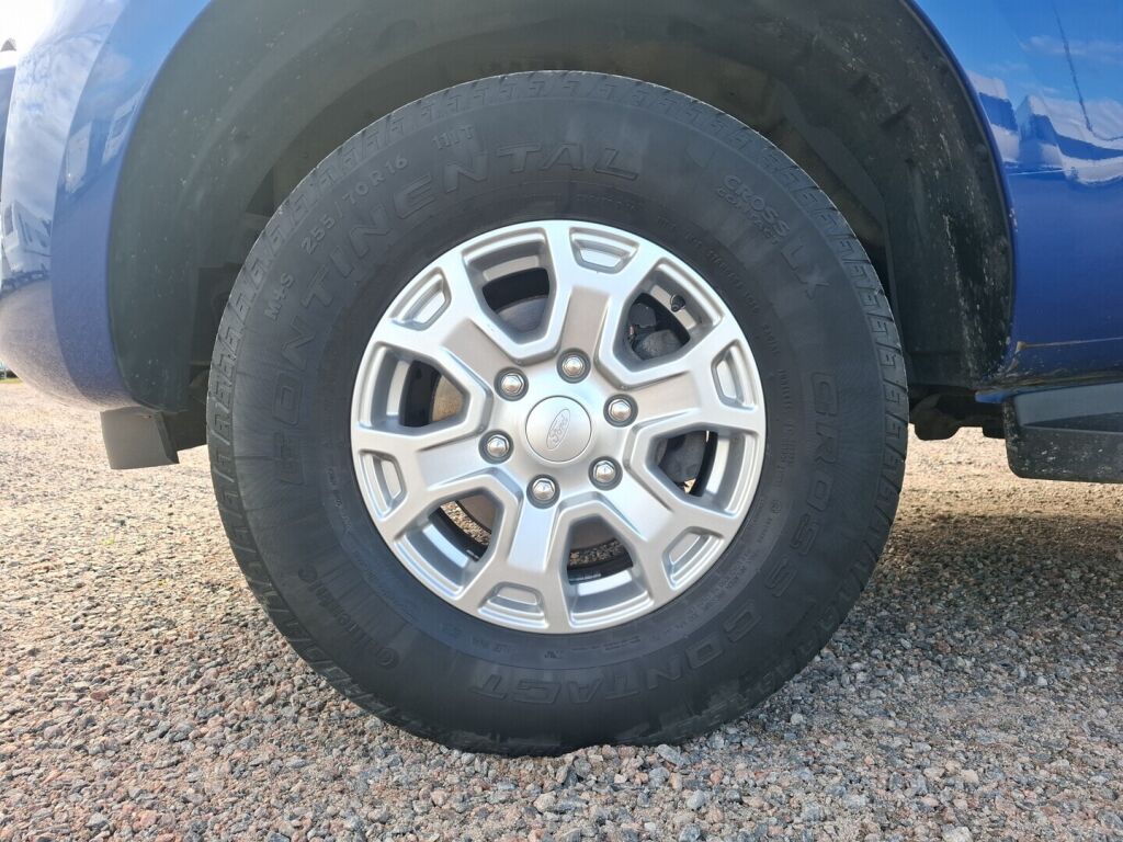 Ford Ranger 2018 Sininen