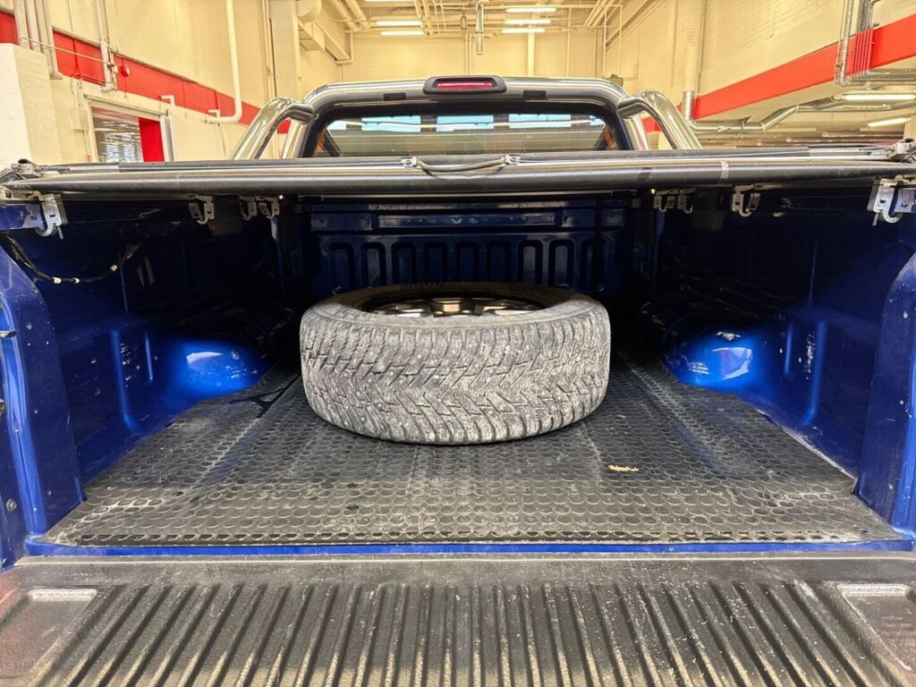Ford Ranger 2018 Sininen