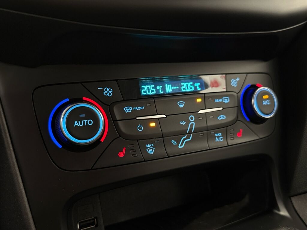 Ford Focus 2018 Punainen