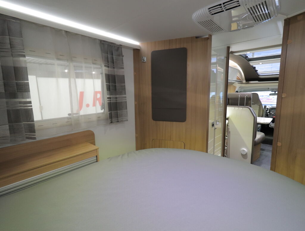 Adria Coral S 670 SC 2018 Valkoinen