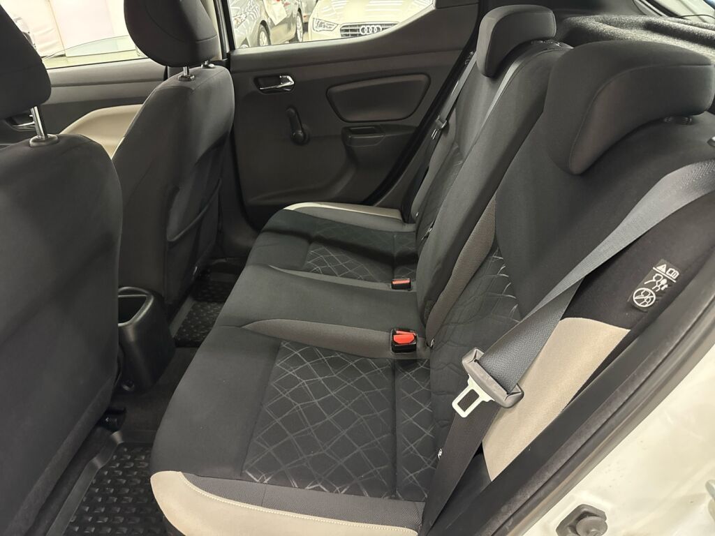 Nissan Micra 2018 Valkoinen