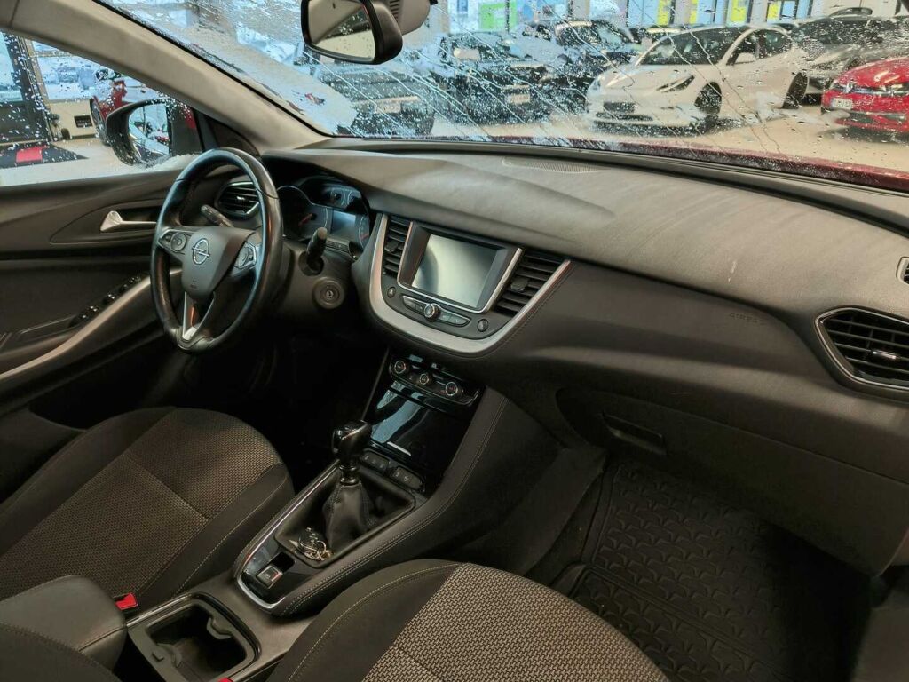 Opel Grandland X 2018 Punainen