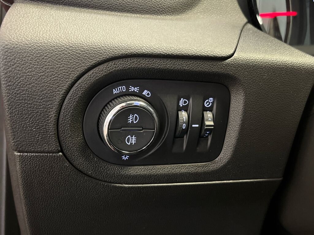 Opel Grandland X 2018 Punainen