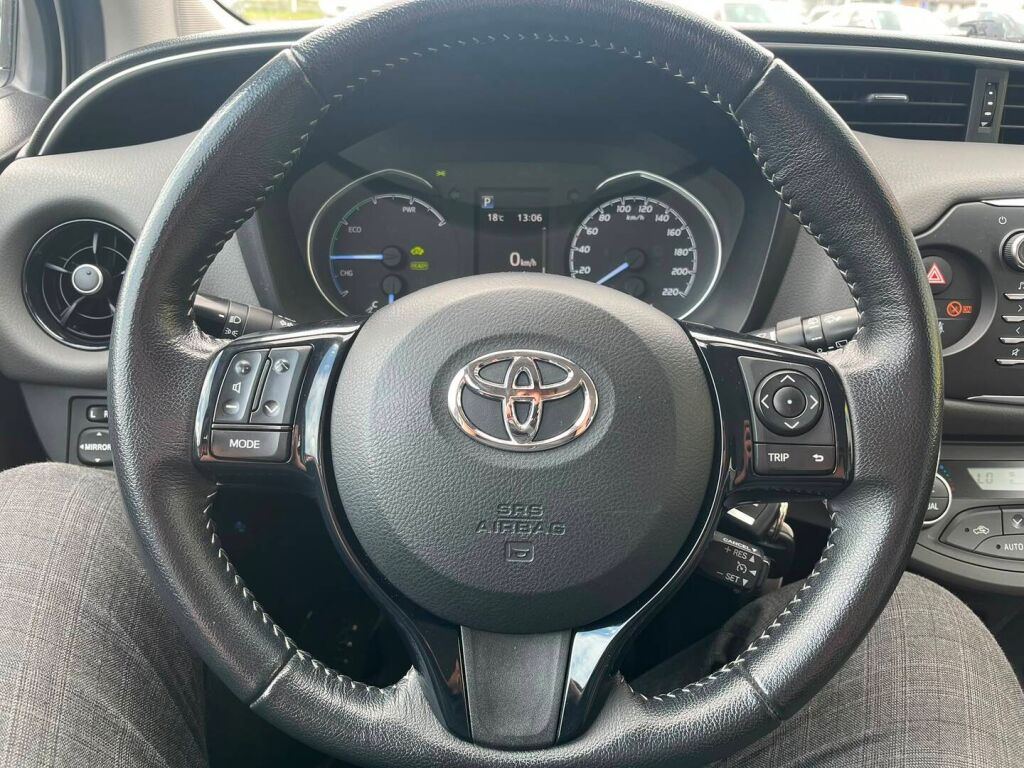 Toyota Yaris 2018 Valkoinen