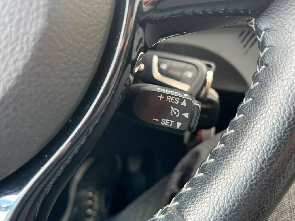 Toyota Yaris 2018 Valkoinen