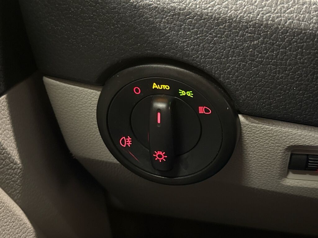 Volkswagen Transporter 2018 Musta