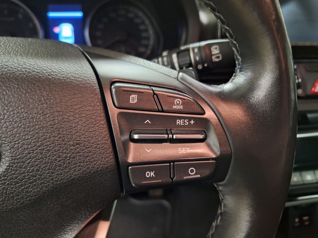 Hyundai i30 Wagon 2018 Ruskea (beige)