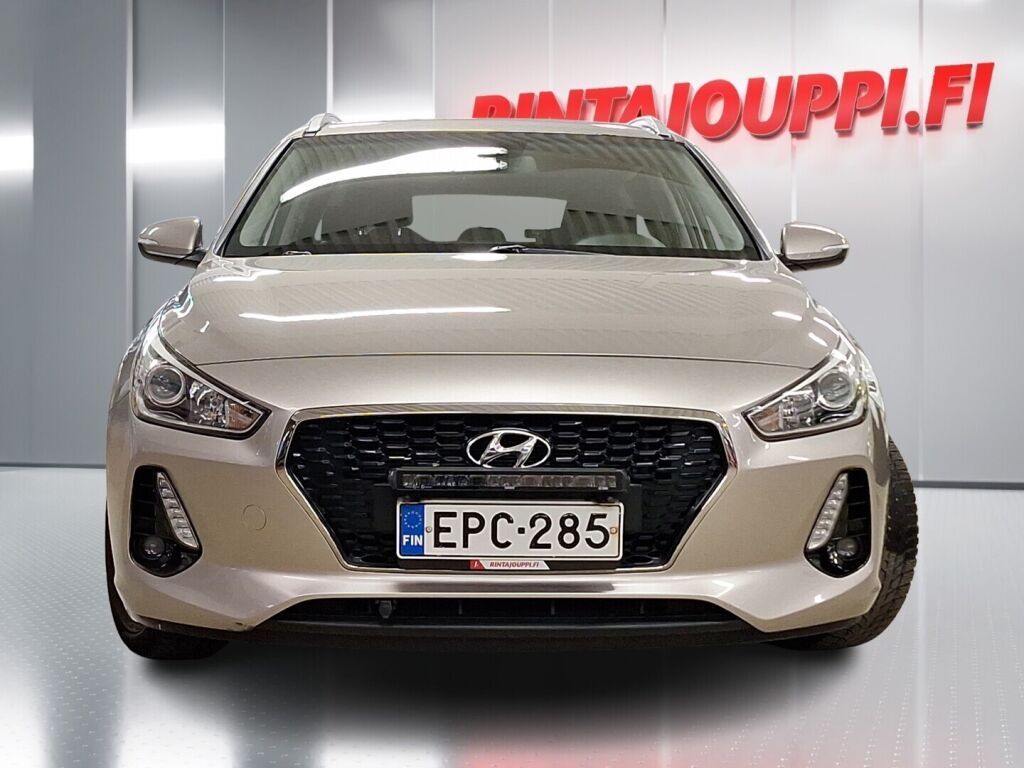 Hyundai i30 Wagon 2018 Ruskea (beige)