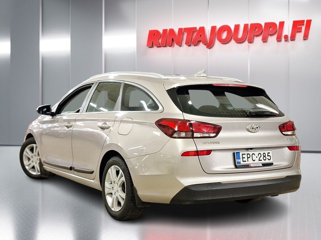 Hyundai i30 Wagon 2018 Ruskea (beige)