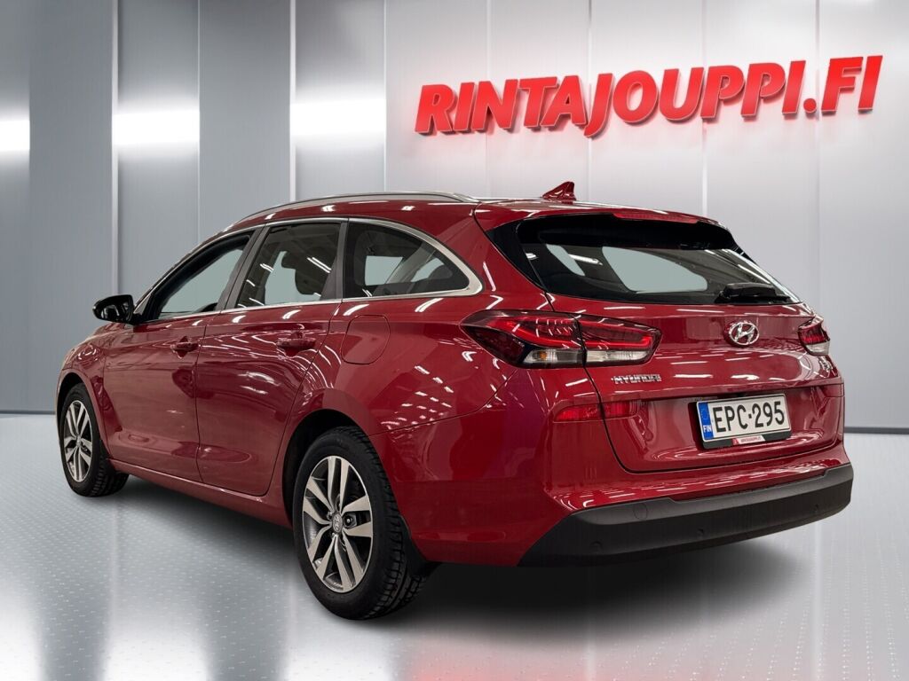 Hyundai i30 Wagon 2018 Punainen