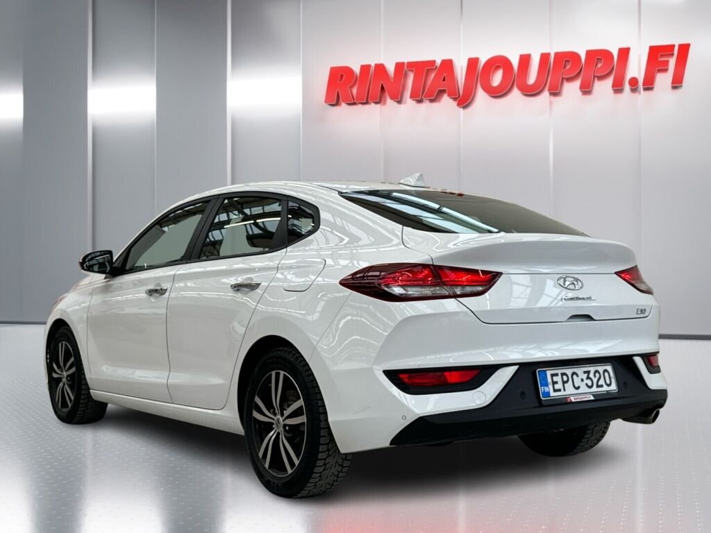 Hyundai i30 Fastback 2018 Valkoinen
