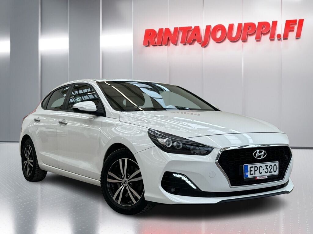 Hyundai i30 Fastback 2018 Valkoinen
