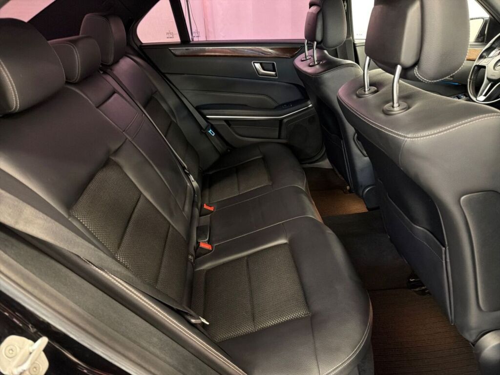 Mercedes-Benz E 2013 Musta