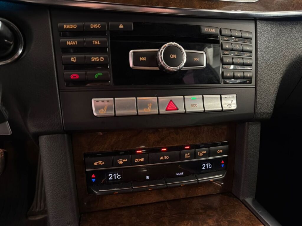 Mercedes-Benz E 2013 Musta