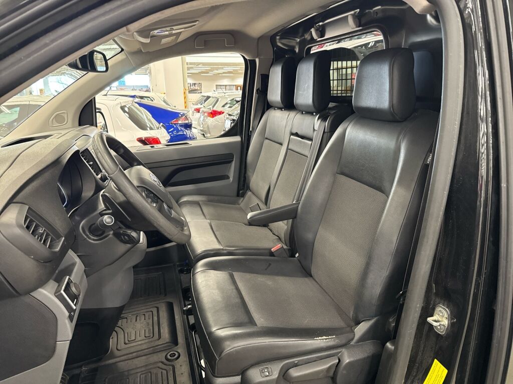 Toyota Proace 2018 Musta