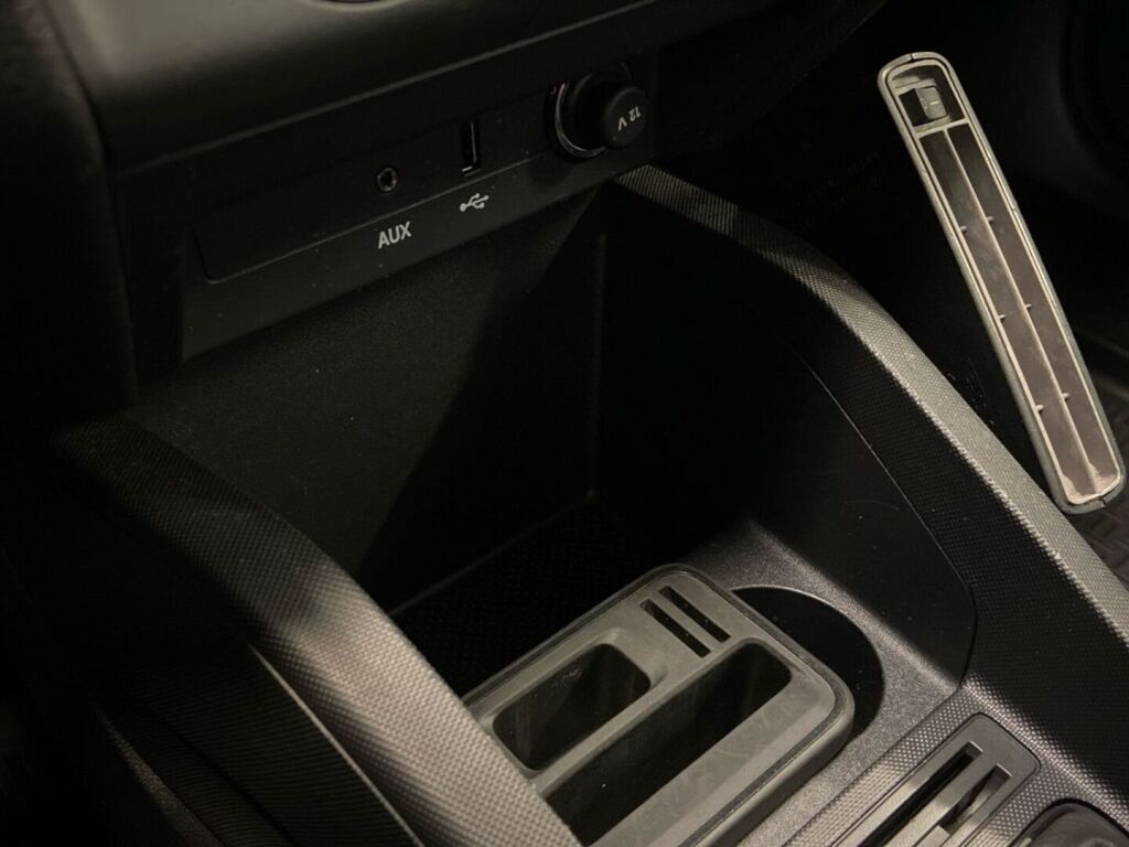 Skoda Fabia 2018 Sininen