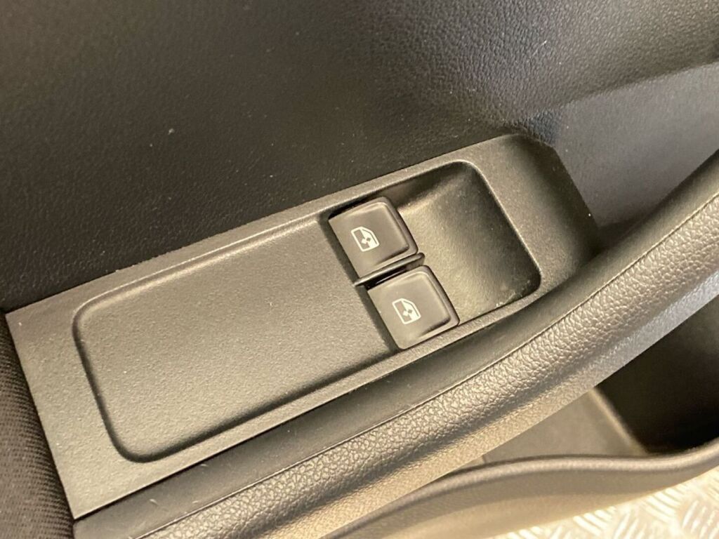 Skoda Fabia 2018 Sininen