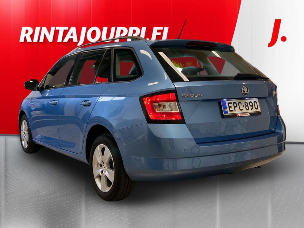 Skoda Fabia 2018 Sininen