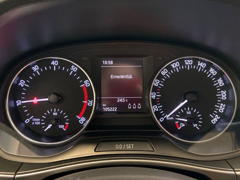 Skoda Fabia 2018 Sininen