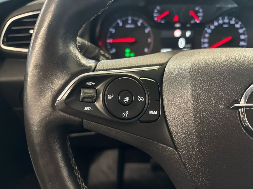 Opel Grandland X 2018 Valkoinen