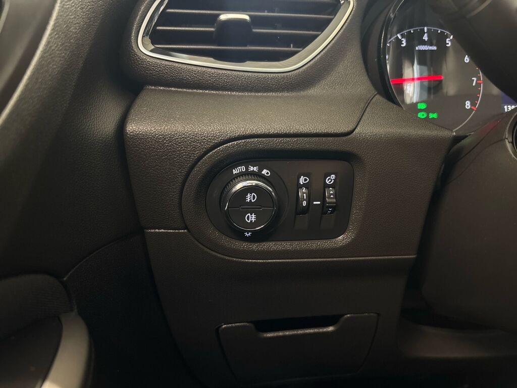 Opel Grandland X 2018 Valkoinen