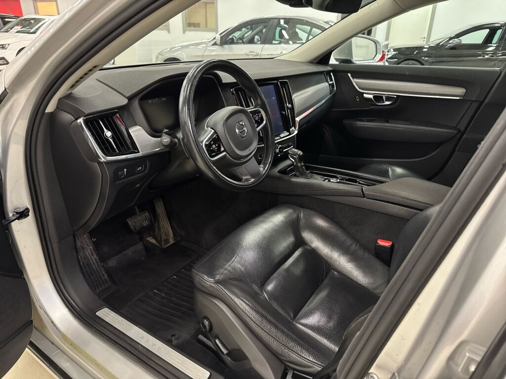 Volvo S90 2018 Harmaa