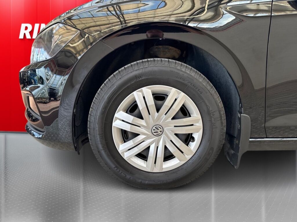 Volkswagen Polo 2018 Musta
