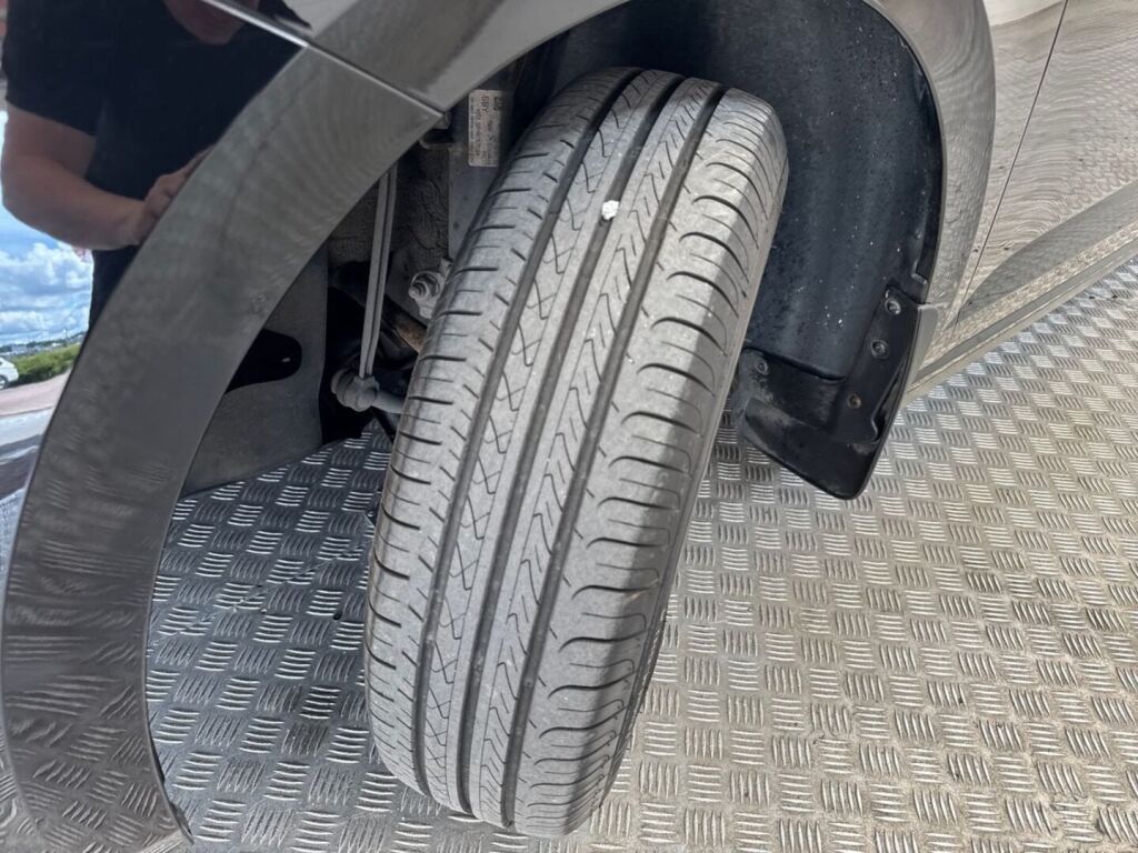 Volkswagen Polo 2018 Musta