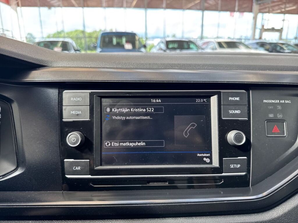 Volkswagen Polo 2018 Musta