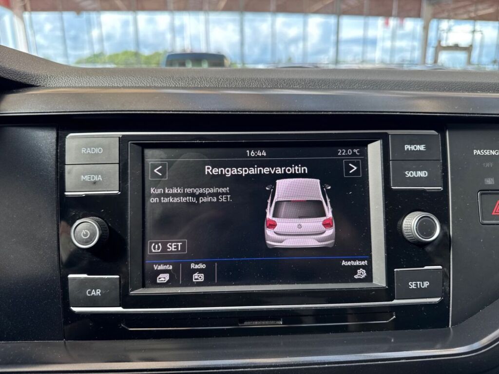 Volkswagen Polo 2018 Musta