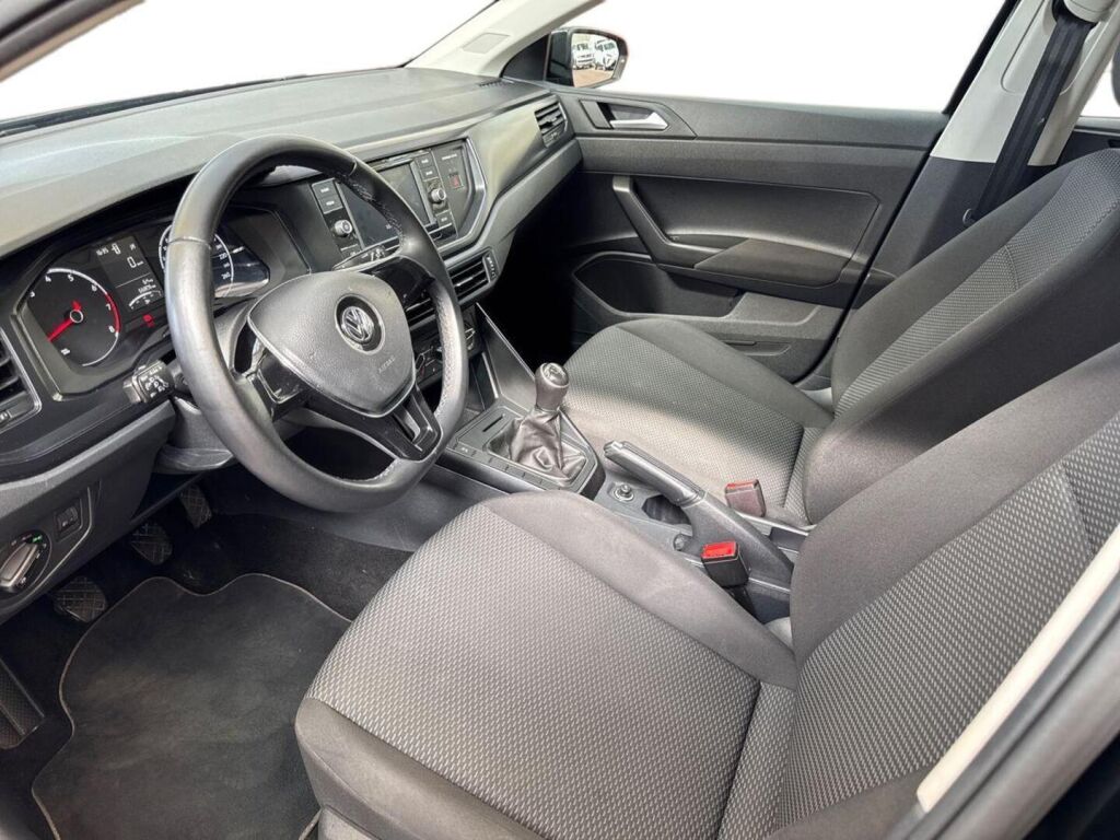Volkswagen Polo 2018 Musta