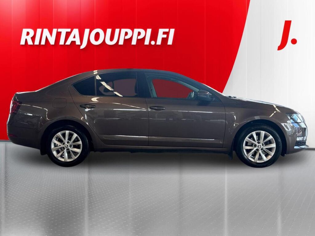 Skoda Octavia 2018 Ruskea (beige)
